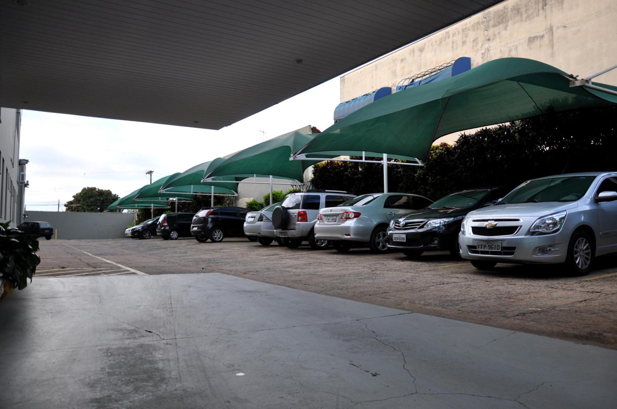 Hotel Carolina Plaza Uberaba Exterior photo